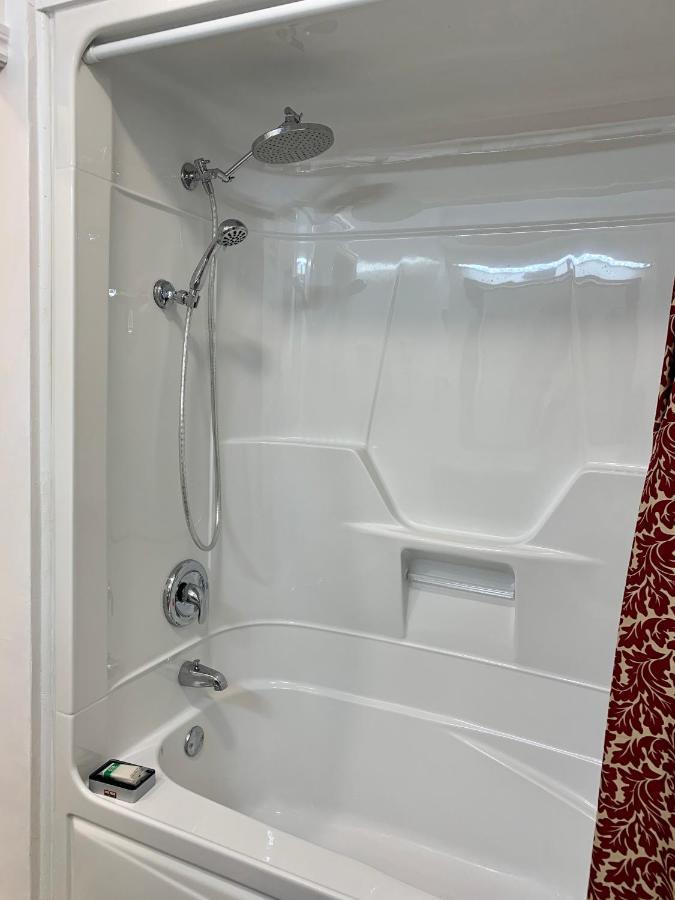 Le 2300 S Apartment Сен-Иасент Екстериор снимка