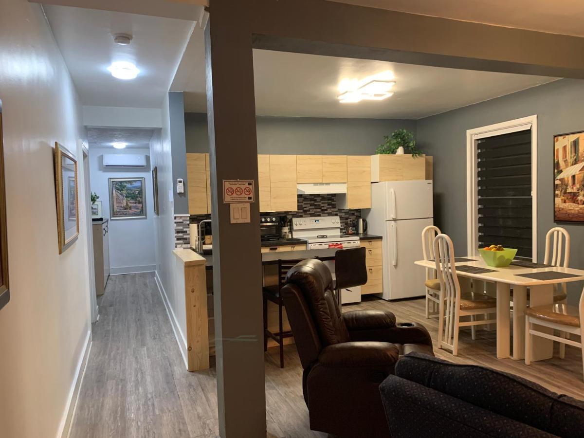 Le 2300 S Apartment Сен-Иасент Екстериор снимка