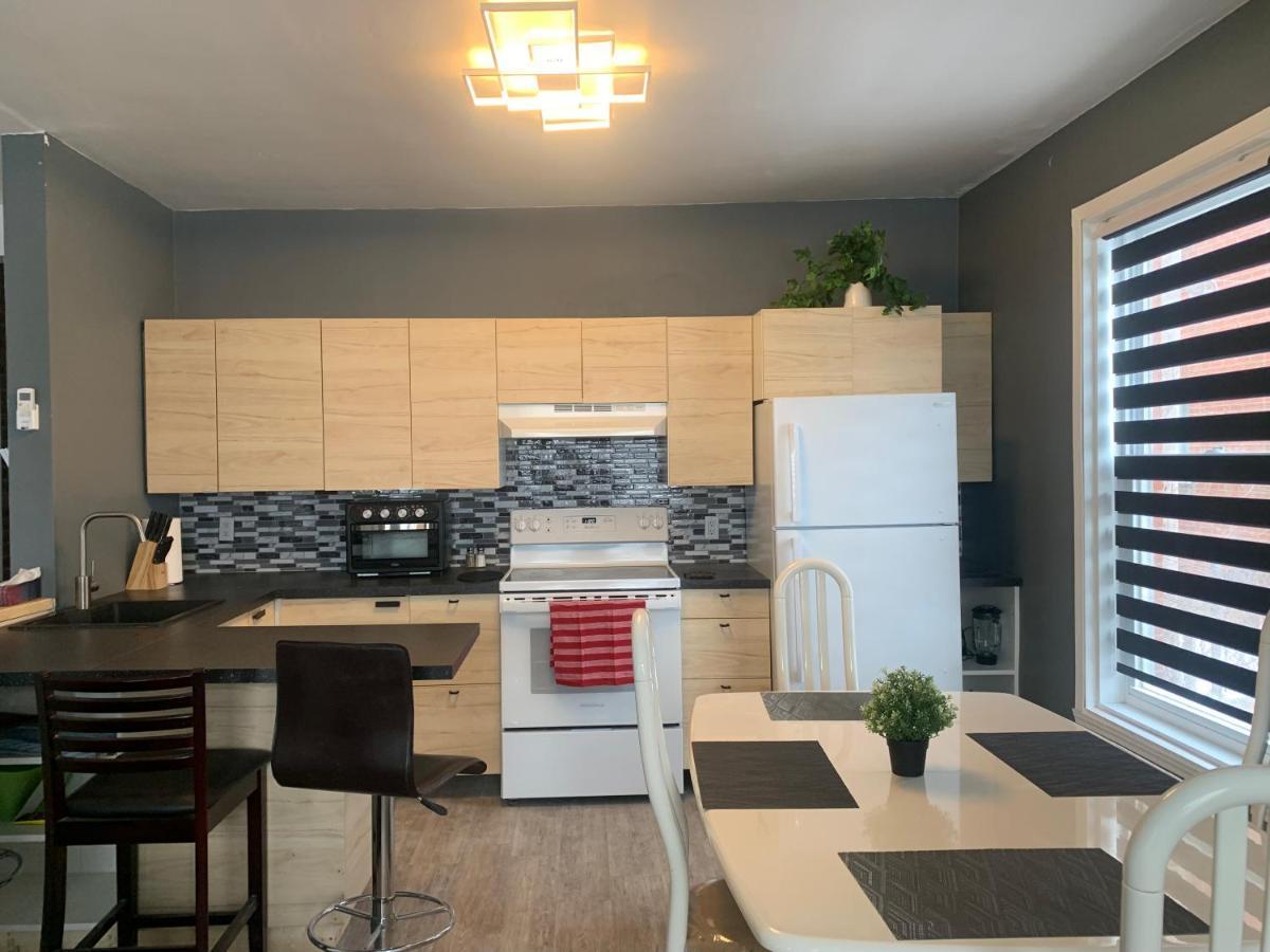 Le 2300 S Apartment Сен-Иасент Екстериор снимка