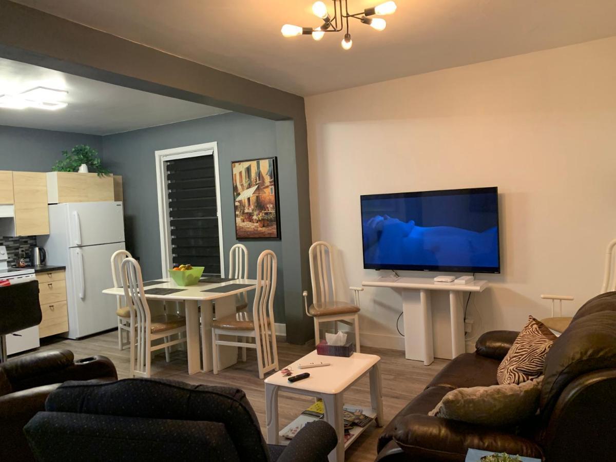 Le 2300 S Apartment Сен-Иасент Екстериор снимка
